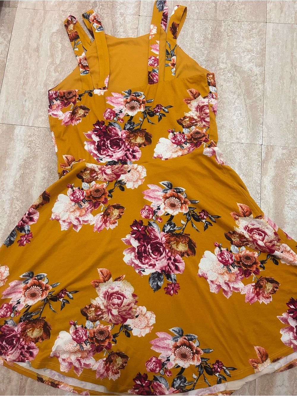 Dress - Picture 5 of 6
